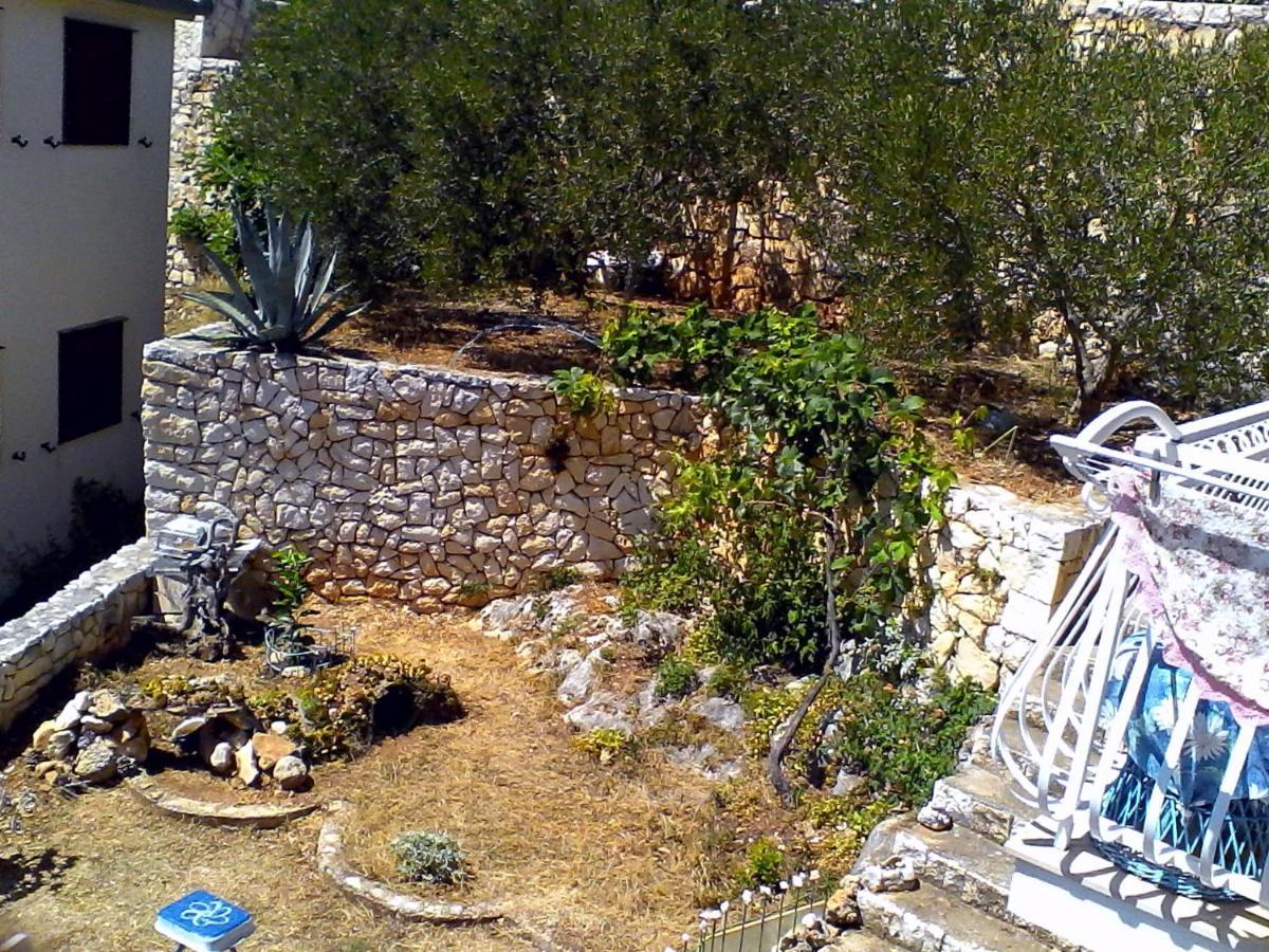 Apartments By The Sea Sevid, Trogir - 16897 มารีนา ภายนอก รูปภาพ